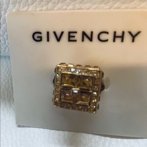 Givenchy Stylish Ring size 7